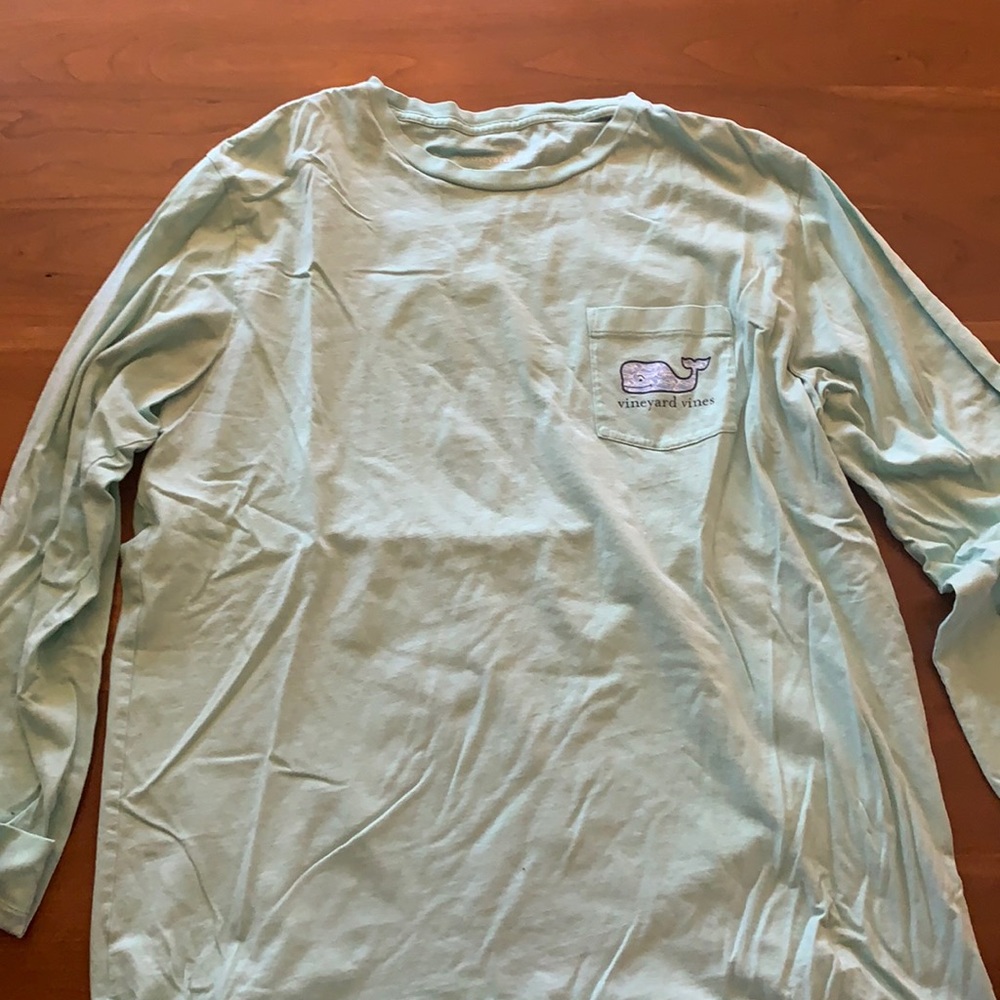 Vineyard vines graphic long-sleeve